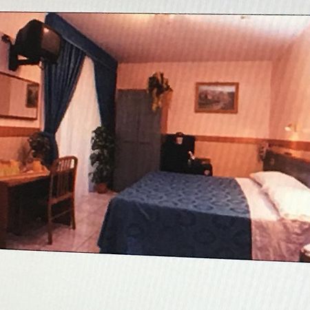Hotel Rubino Roma Ngoại thất bức ảnh