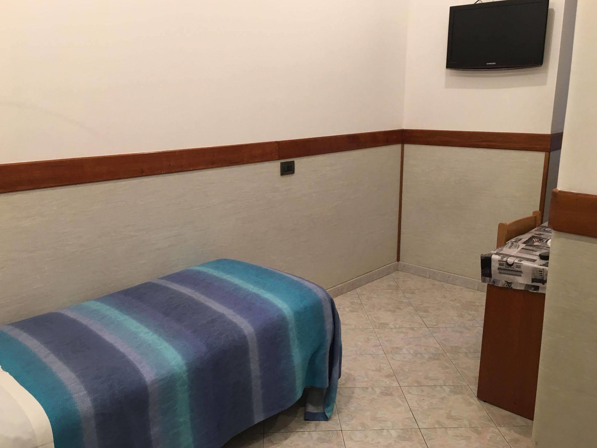 Hotel Rubino Roma Ngoại thất bức ảnh